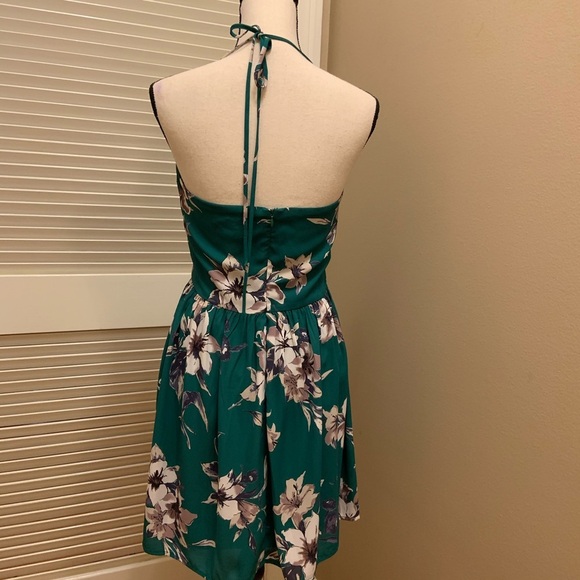 77. Sugar + Lips Green Spaghetti Halter Dress - Picture 5 of 12